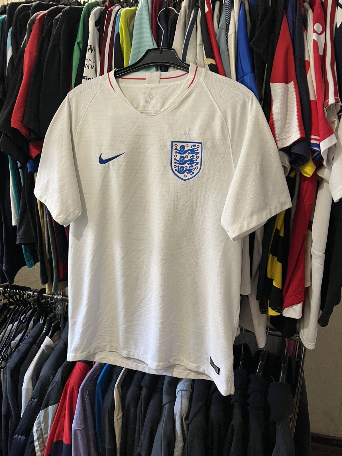 Nike × Vintage 2018/2019 VINTAGE NIKE ENGLAND NATIONAL TEAM HOME FOOTBALL T Size US L / EU 52-54 / 3 - 3 Thumbnail