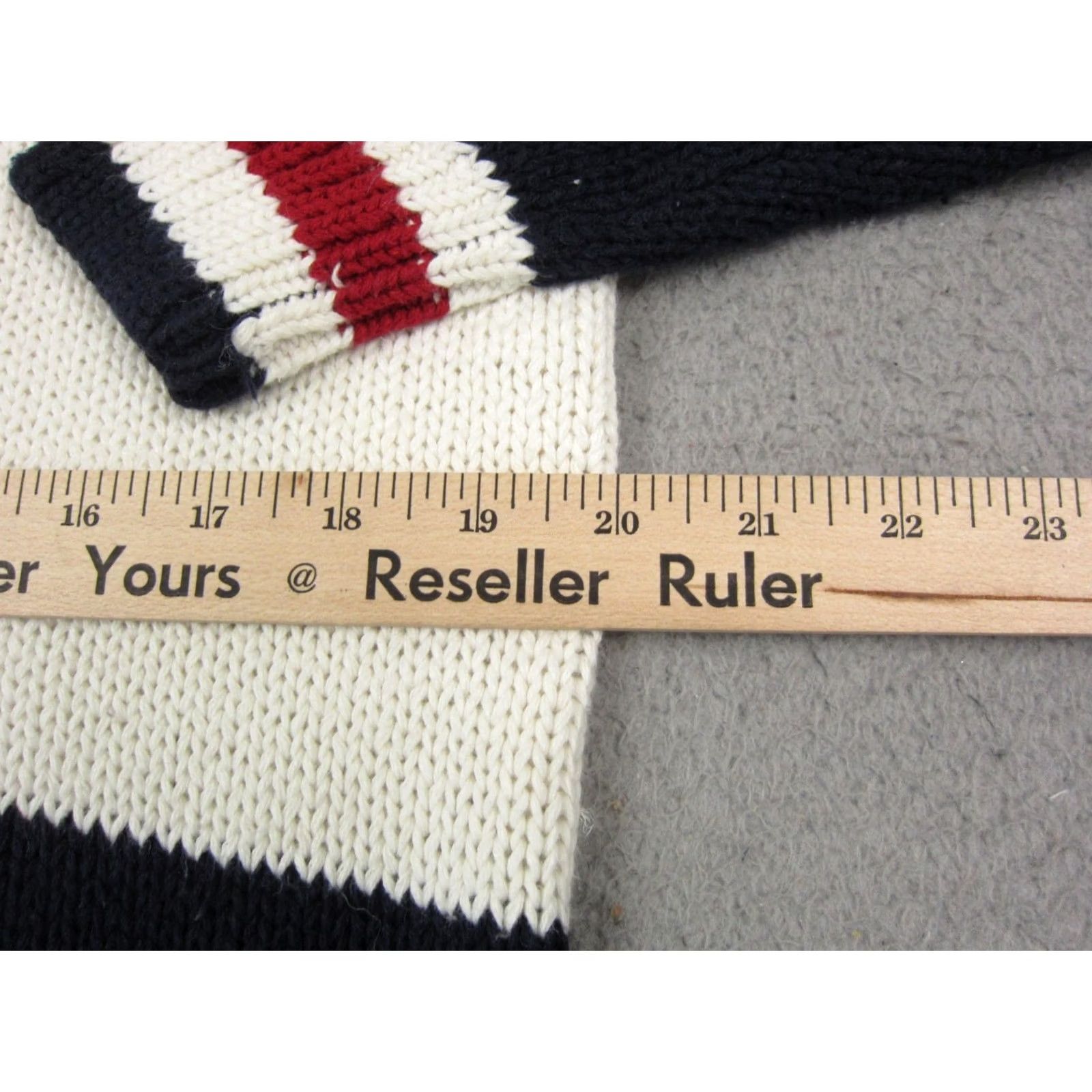Vintage VINTAGE Nuggets Sweater Womens S Blue White V-Neck Cable Knit 80s College Pullover Shoulder Pads Womens Size S / US 4 / IT 40 - 7 Thumbnail