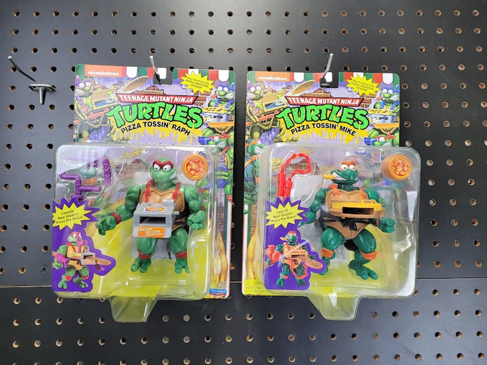 Nickelodeon Teenage Mutant Ninja Turtles Pizza Tossin' Action Figures! Size ONE SIZE - 1 Thumbnail