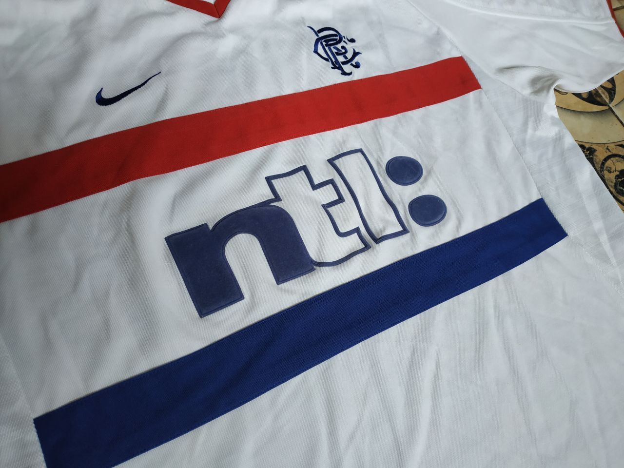 Nike Vintage Nike Rangers FC 2001/02 Away Jersey ntl: Sponsor L Size US XL / EU 56 / 4 - 9 Thumbnail