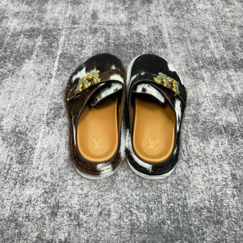 Louis Vuitton Louis Vuitton Easy Black Leather Slip. Size US 8 / EU 41 - 3 Thumbnail