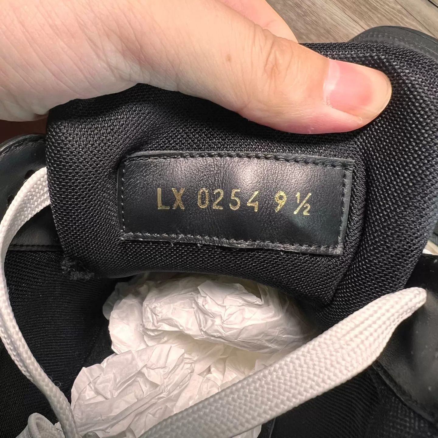 Louis Vuitton LV Trainer Black/White Embossed UK9.5/43.5 Size US 10.5 / EU 43-44 - 8 Thumbnail