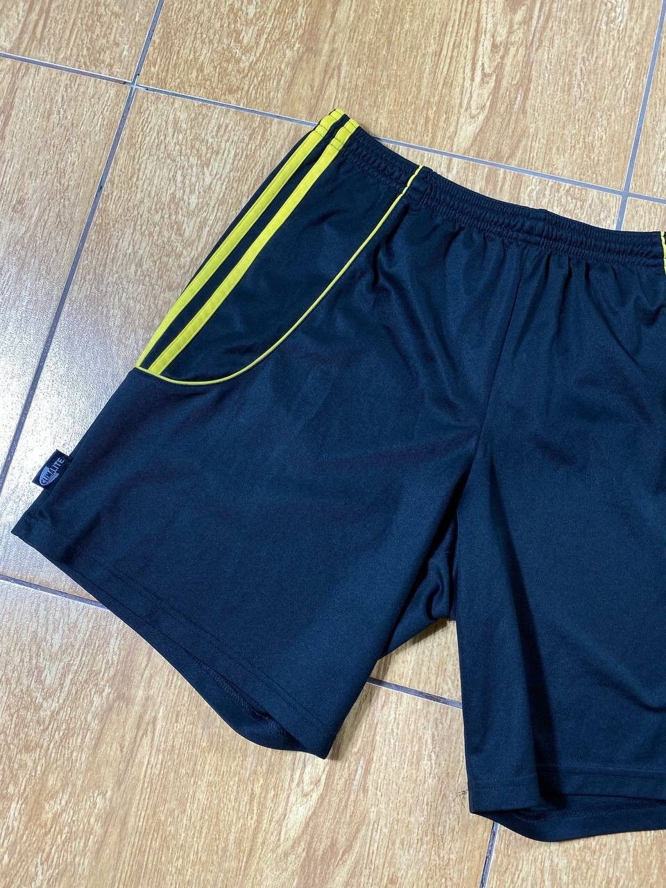 Adidas × Vintage Vintage Y2K Adidas Striped Running Soccer Shorts Size US 32 / EU 48 - 18 Thumbnail