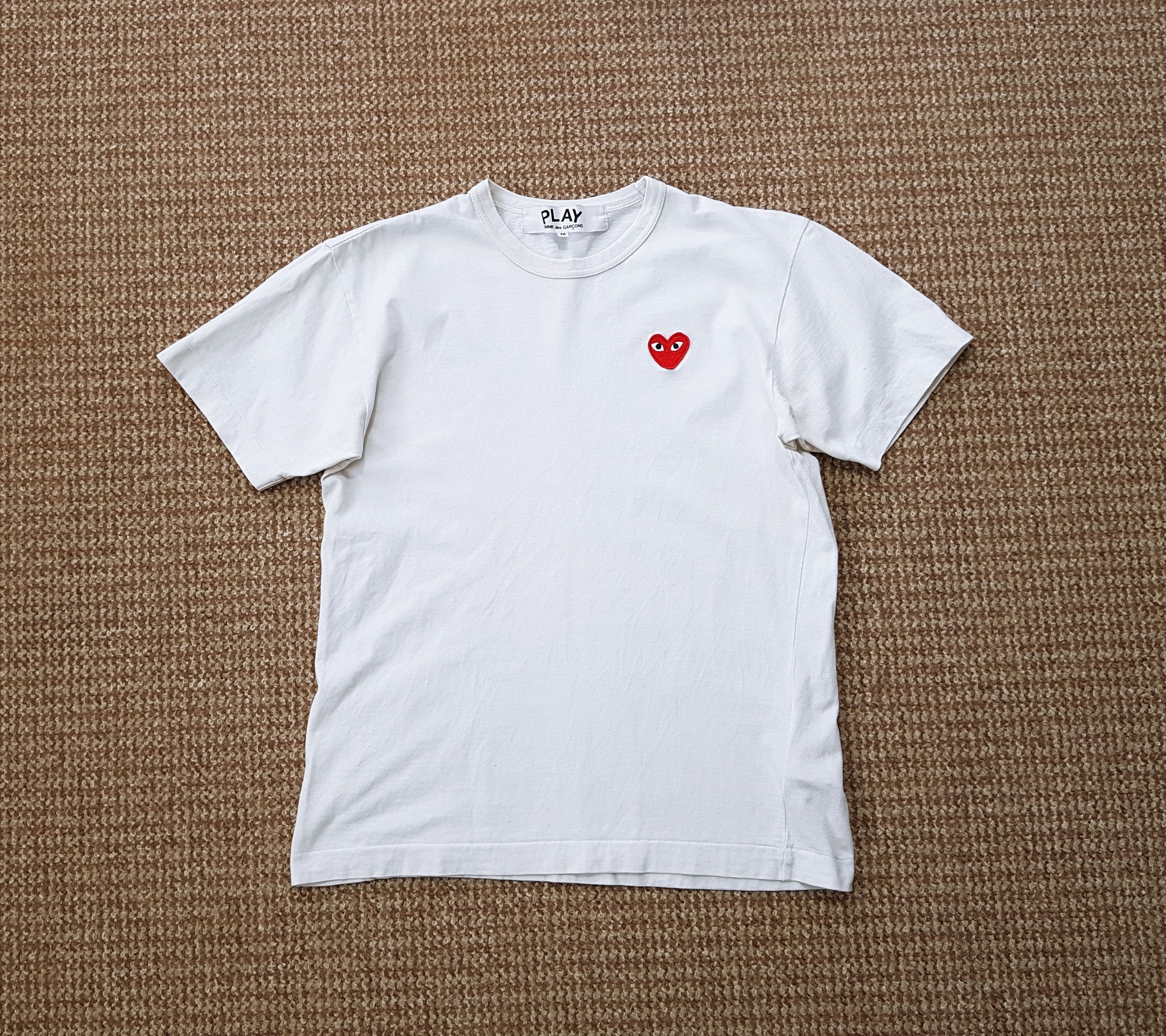 Comme des Garcons PLAY Comme des Garcons PLAY CDG T Shirt made in Japan sz M Size US M / EU 48-50 / 2 - 4 Thumbnail