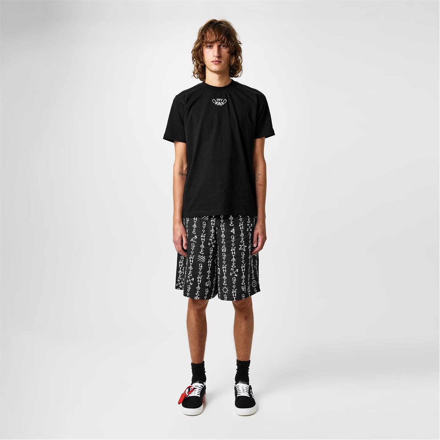 Off-White o1g2r1mq0226 Bandanna Skate Crew Neck T-Shirt In Black Size US XXL / EU 58 / 5 - 4 Thumbnail