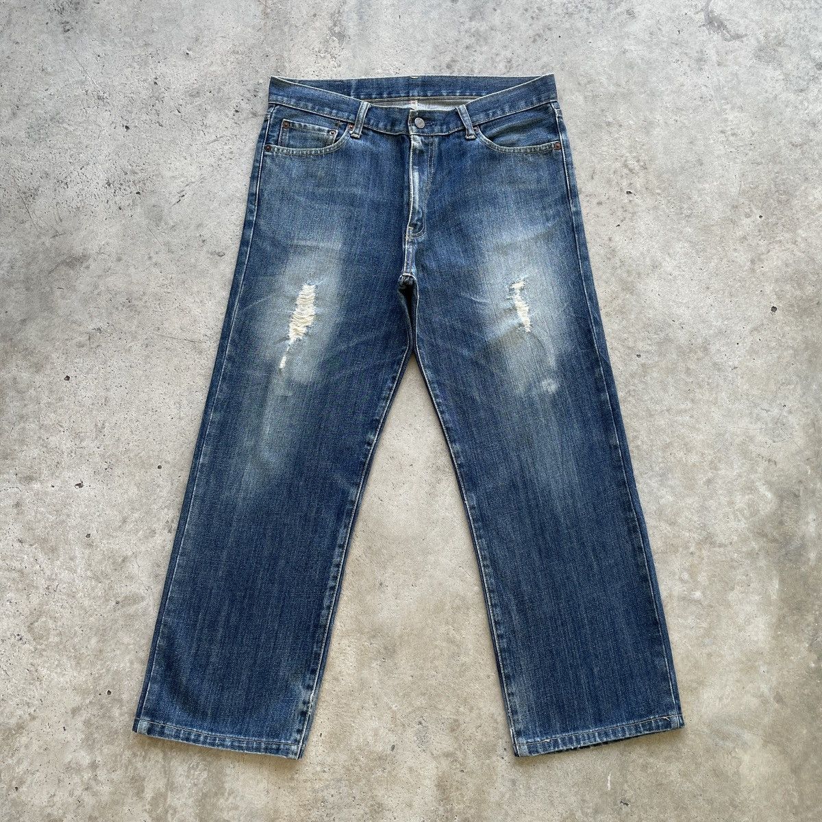 Japanese Brand Distressed Jeans Vintage Japanese Faded Denim Pants W34 Size US 34 / EU 50 - 1 Thumbnail
