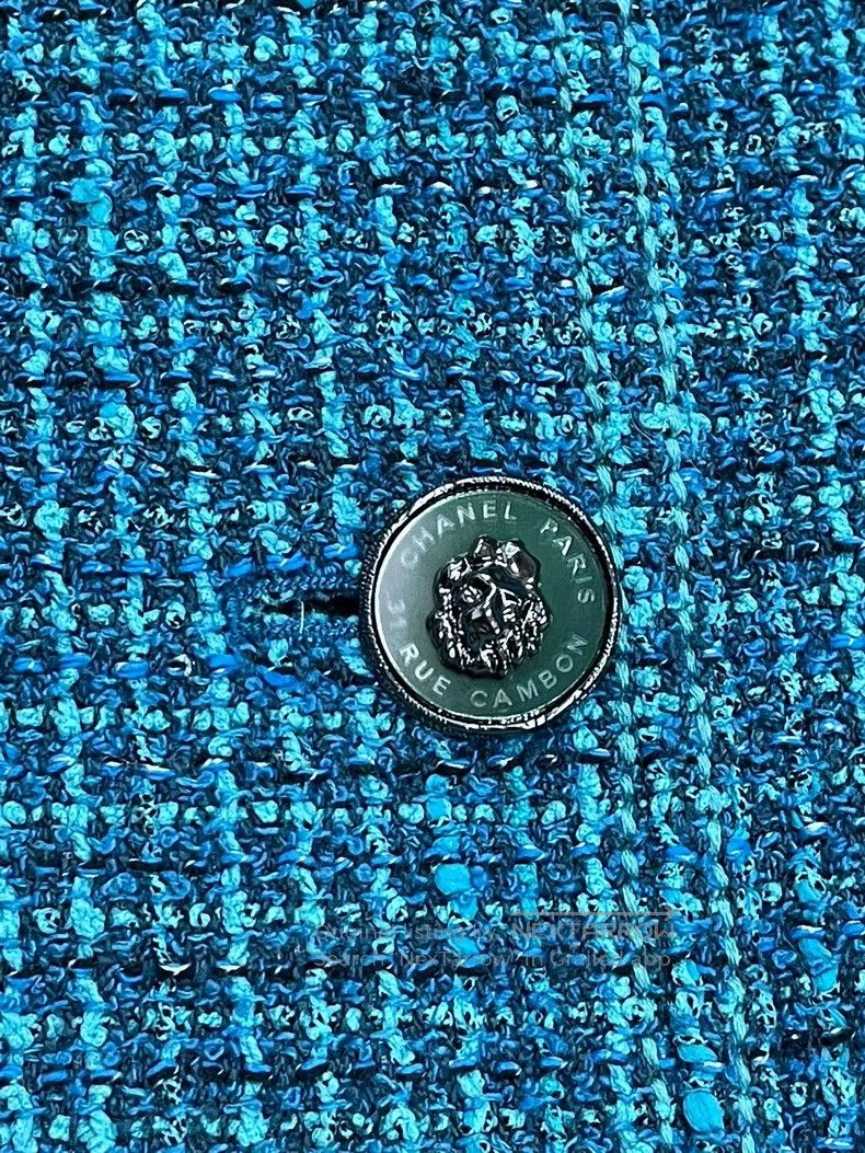 Chanel Chanel 22P peacock blue lion button four-pocket jacket Size XS / US 0-2 / IT 36-38 - 3 Thumbnail