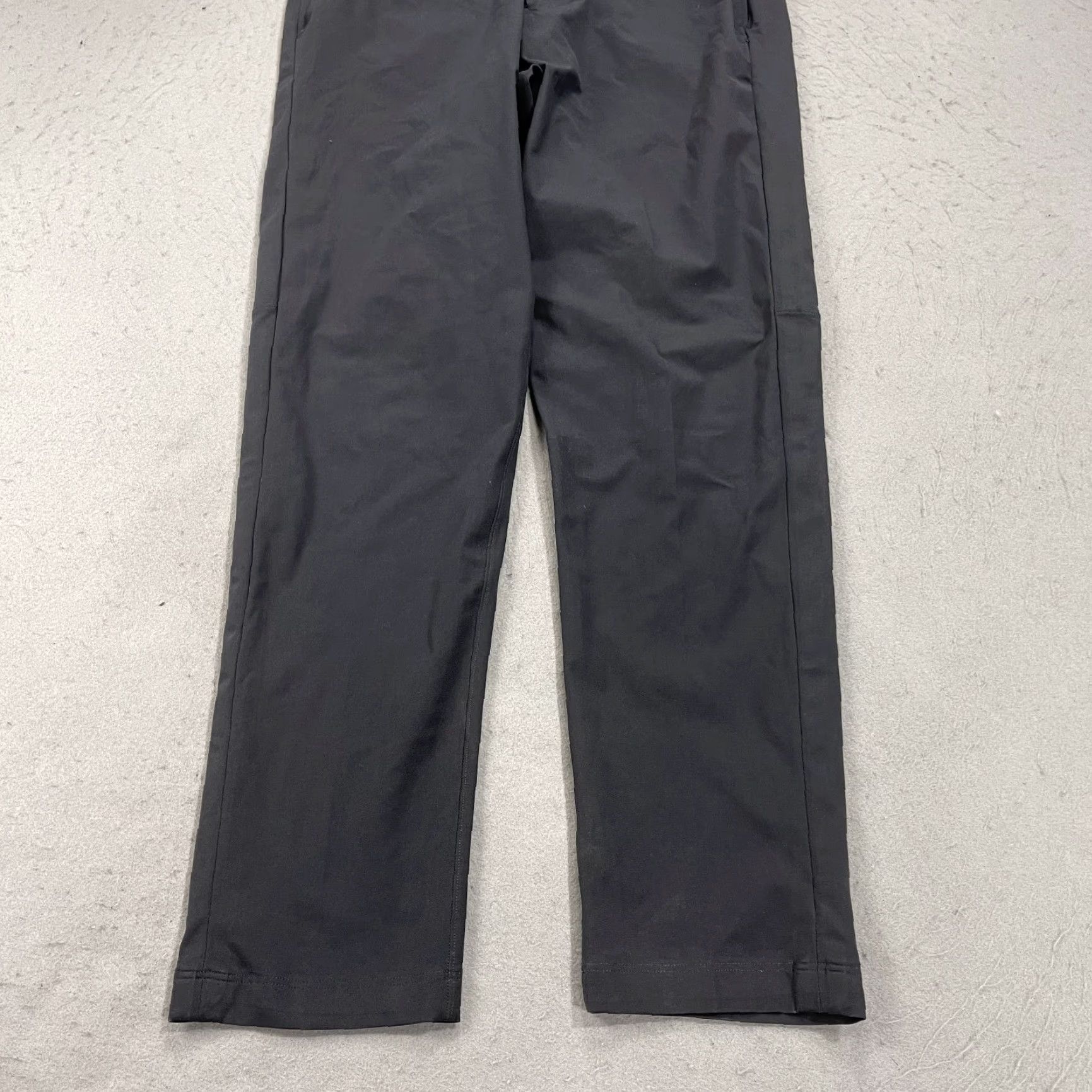Lululemon Lululemon Pants Mens 33x31 Gray Commission Chino Slim Fit Warpstreme LM5439S Casual Pants Mens 33 Slim Leg GA Size US 33 - 3 Thumbnail
