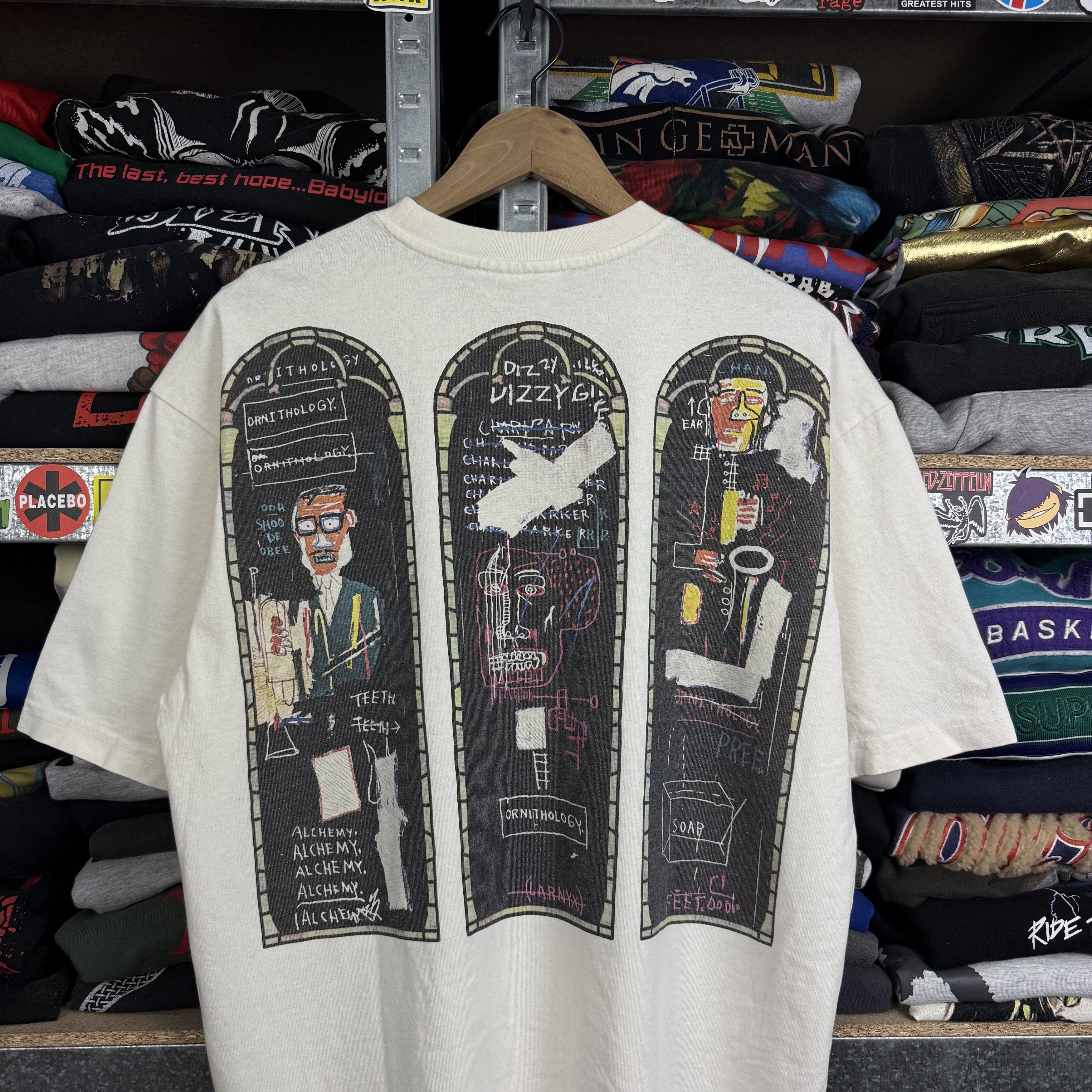 H&M × Jean-Michel Basquiat × Who Decides War WHO DECIDES WAR x BASQUIAT x H&M RELAXED FIT T-SHIRT Size US S / EU 44-46 / 1 - 6 Thumbnail