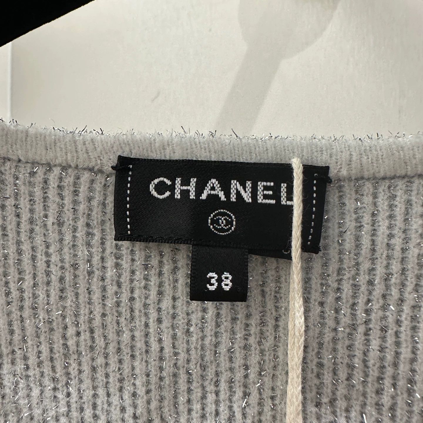 Chanel Chanel22A may280 SilverThread CrystalButton KnitCardi Size S / US 4 / IT 40 - 3 Thumbnail