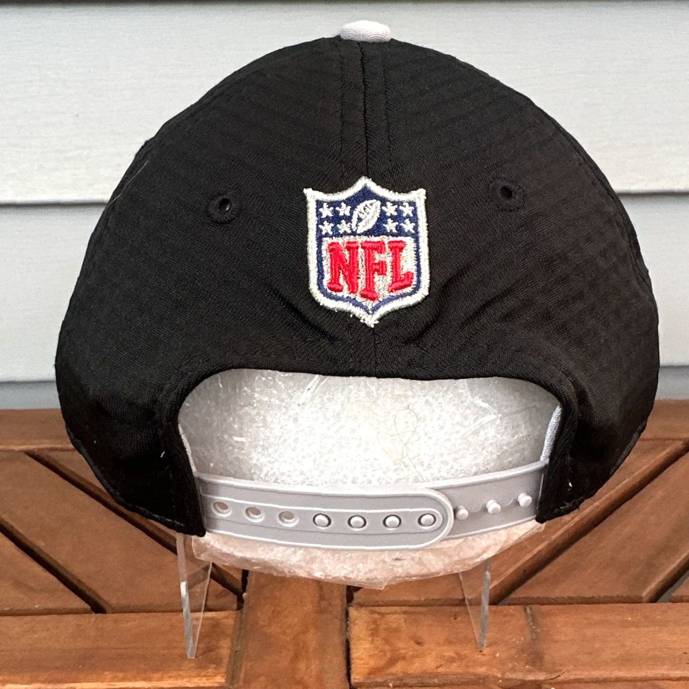 New Era VINTAGE Los Angeles Rams Super Bowl LVI Hat Cap Black Side Patch New Era 9Forty Snapback Cap Mens One Size Black Patch Snapback Sports Football 90s? Size ONE SIZE - 4 Thumbnail