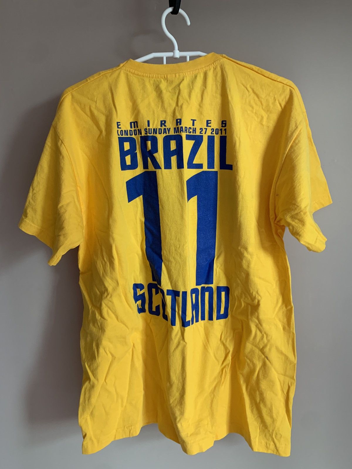 Other Brazil 2011 Football T Shirt Retro Soccer Jersey Size L Size US L / EU 52-54 / 3 - 2 Thumbnail