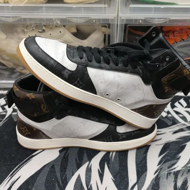Louis Vuitton Louis Vuitton Rivoli High-Top Fashion Sneakers for Men -250 Size US 8.5 / EU 41-42 - 7 Thumbnail