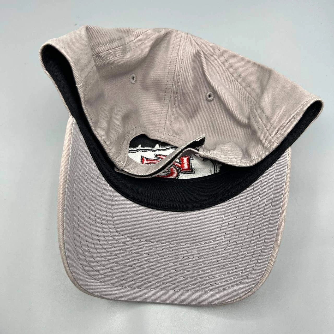 Other Kansas City Chiefs Hat Embroidered Team Apparel Strap Back Size ONE SIZE - 4 Thumbnail