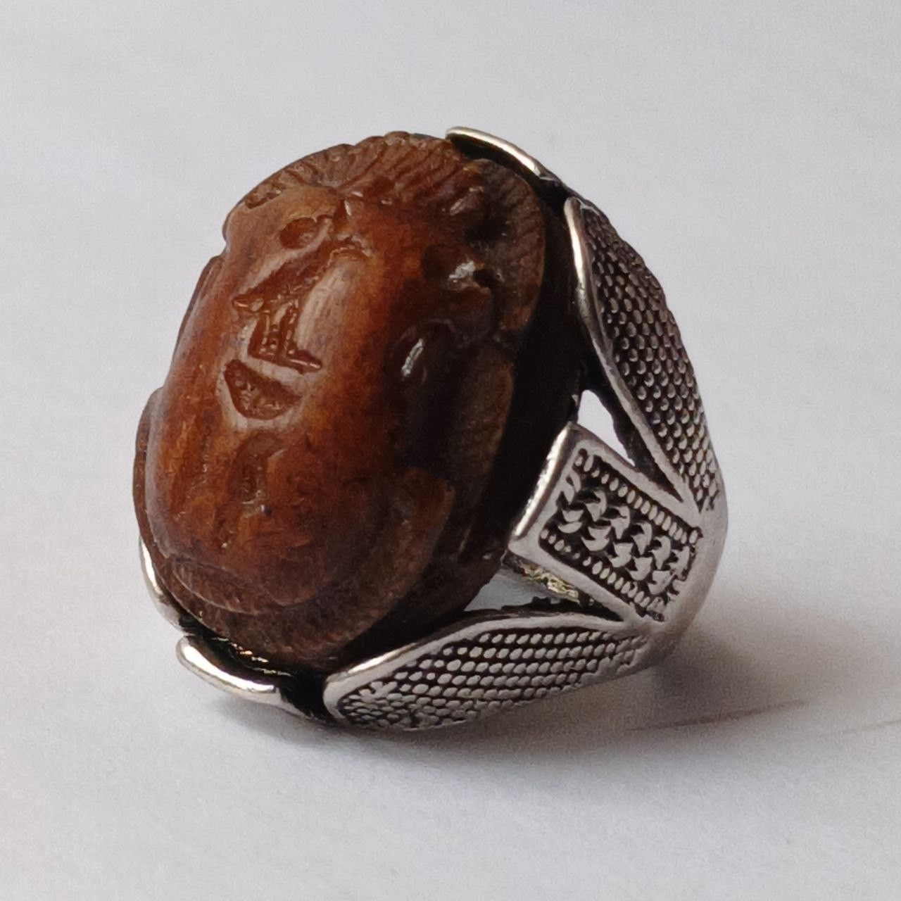 Sterling Silver Silver-plated vintage ring with carved brown stone, Size ONE SIZE - 5 Thumbnail
