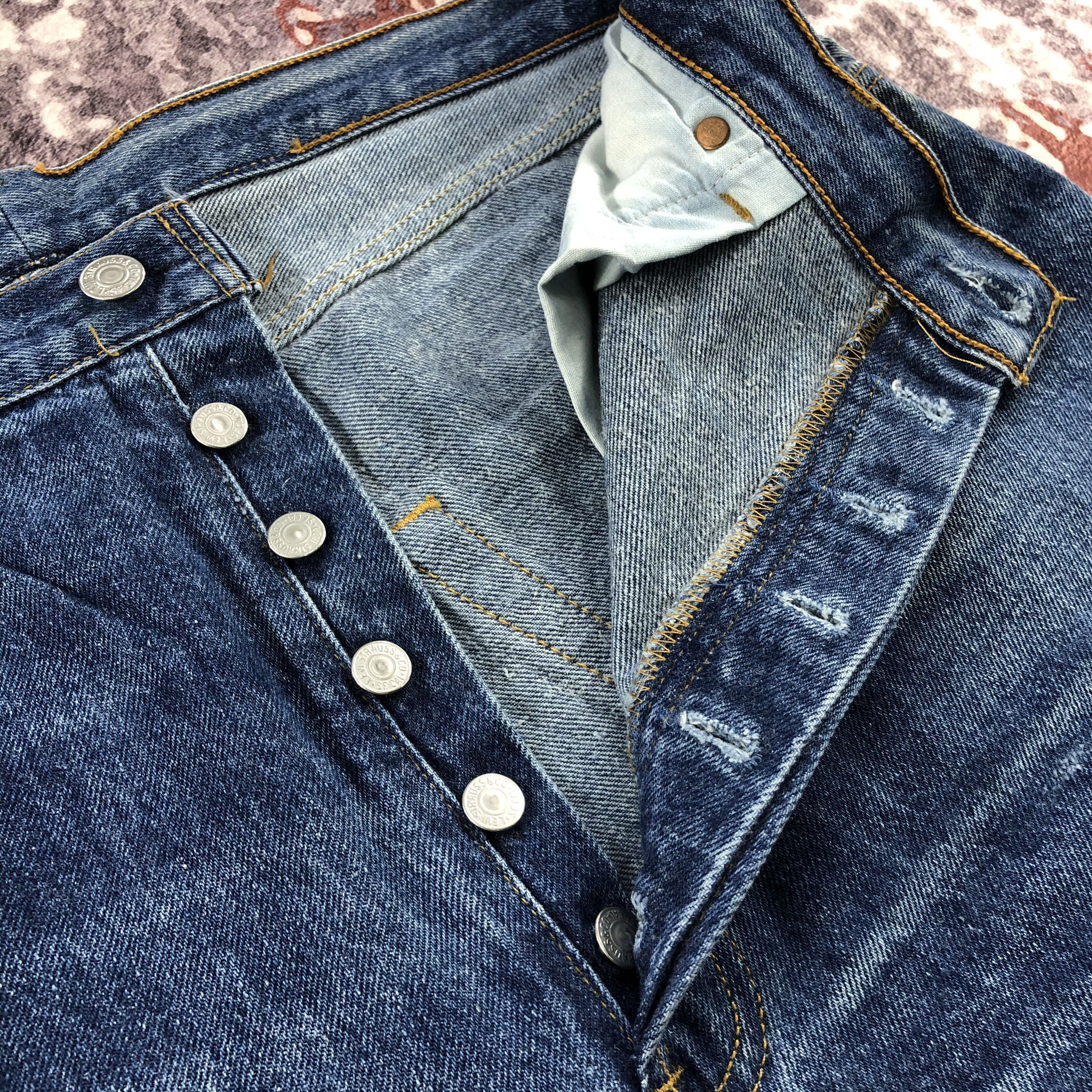 Levi's × Vintage 90s Vintage Blue Wash Levis 501 Jeans-JM2300 Size US 36 / EU 52 - 9 Thumbnail