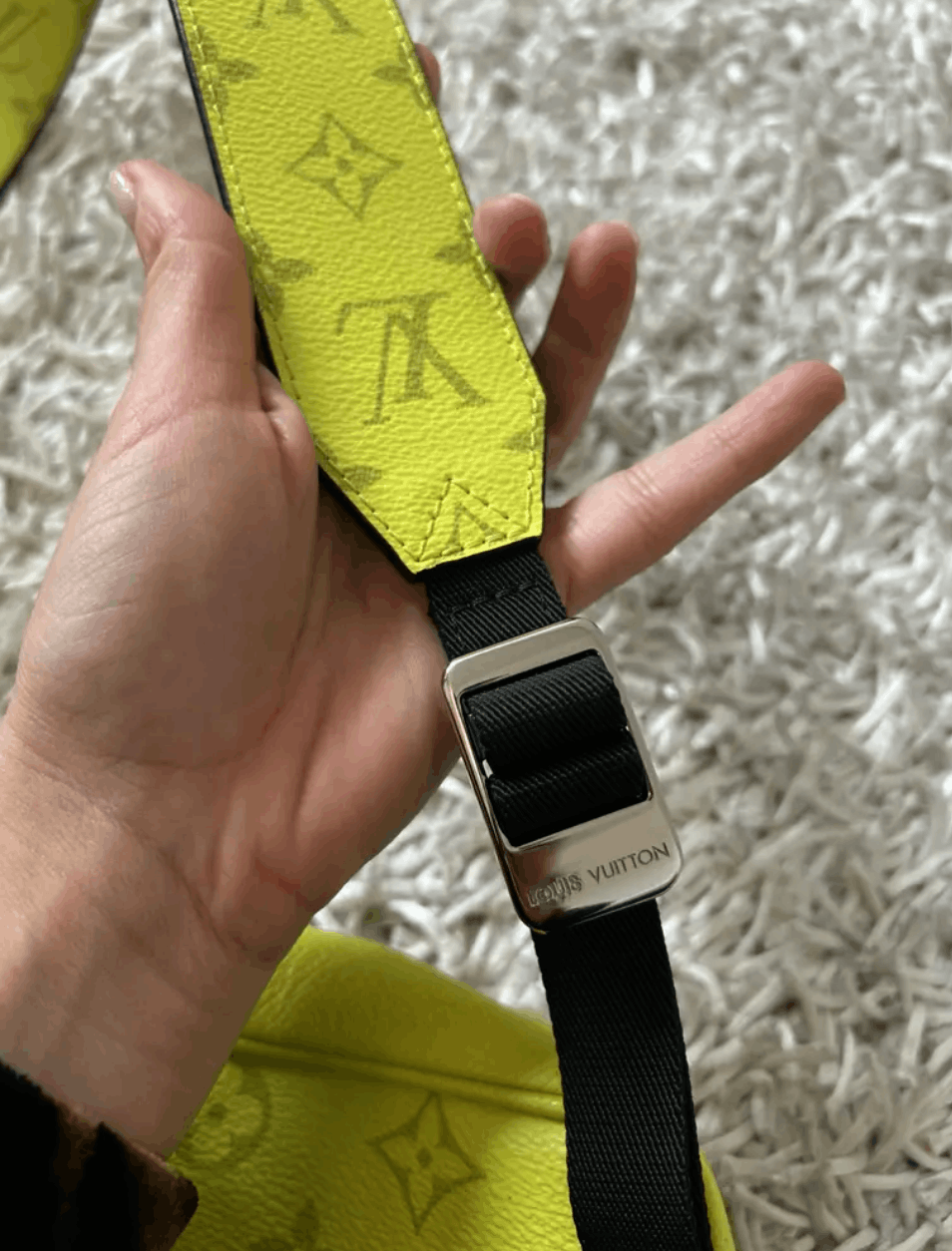 Louis Vuitton Louis Vuitton Outdoor Messenger Yellow Bag Size ONE SIZE - 5 Thumbnail