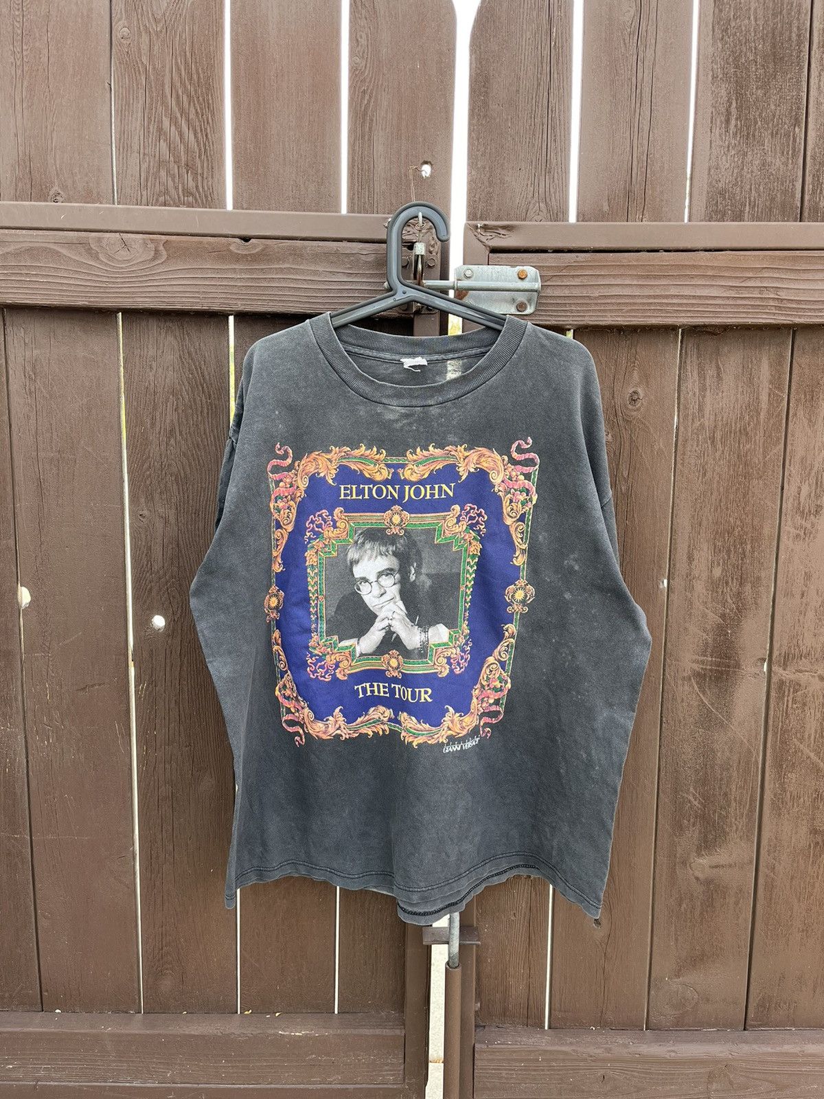 Vintage vintage 90s elton john versace tee Size US XL / EU 56 / 4 - 1 Thumbnail
