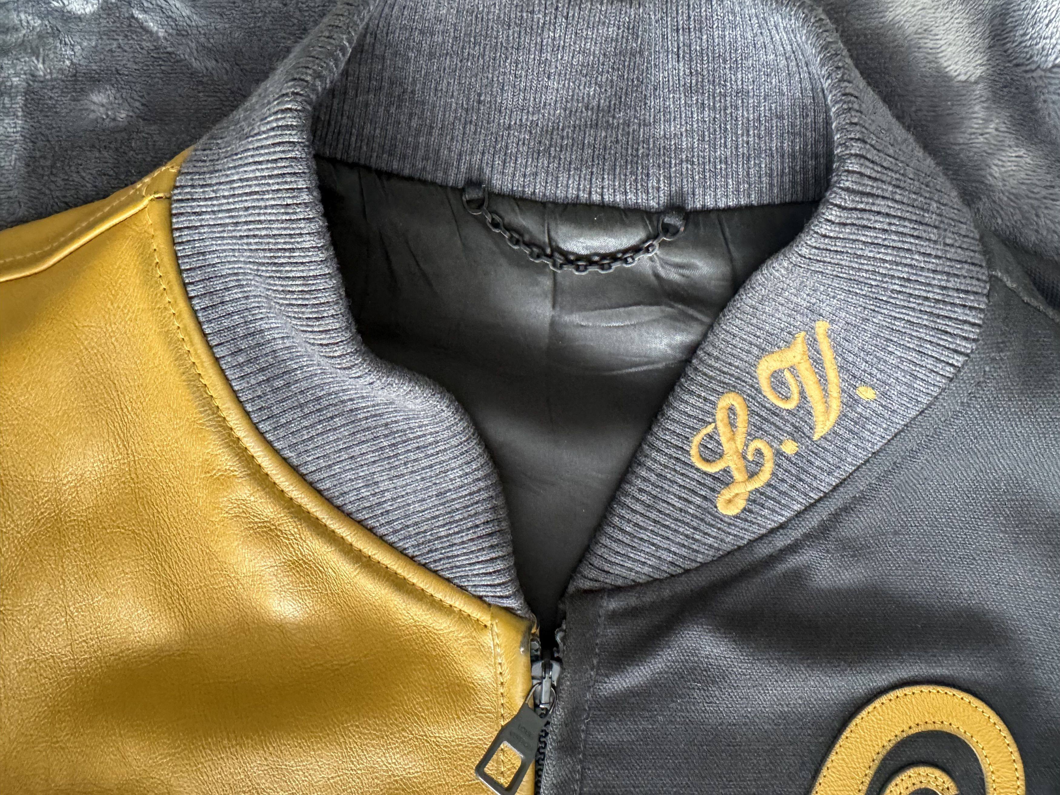 Louis Vuitton Louis Vuitton Mix Canvas Leather Bomber - Marigold/Black Size US L / EU 52-54 / 3 - 3 Thumbnail