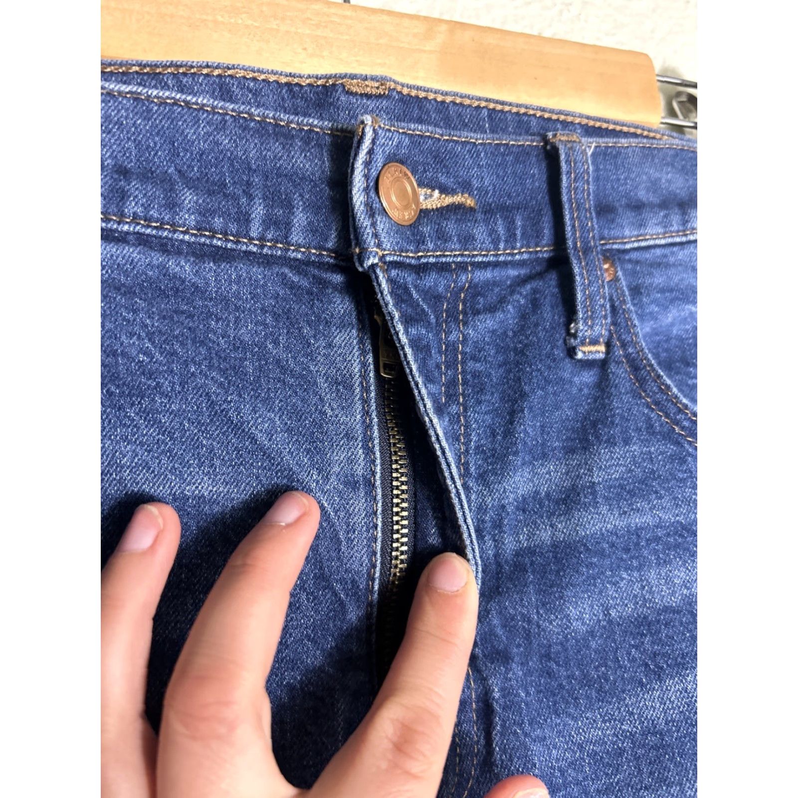 J.Crew J. Crew Jeans Slim Boyfriend Denim Stretch Womens Blue 30x28 Distressed AT848 Size 30" / US 8 / IT 44 - 6 Thumbnail