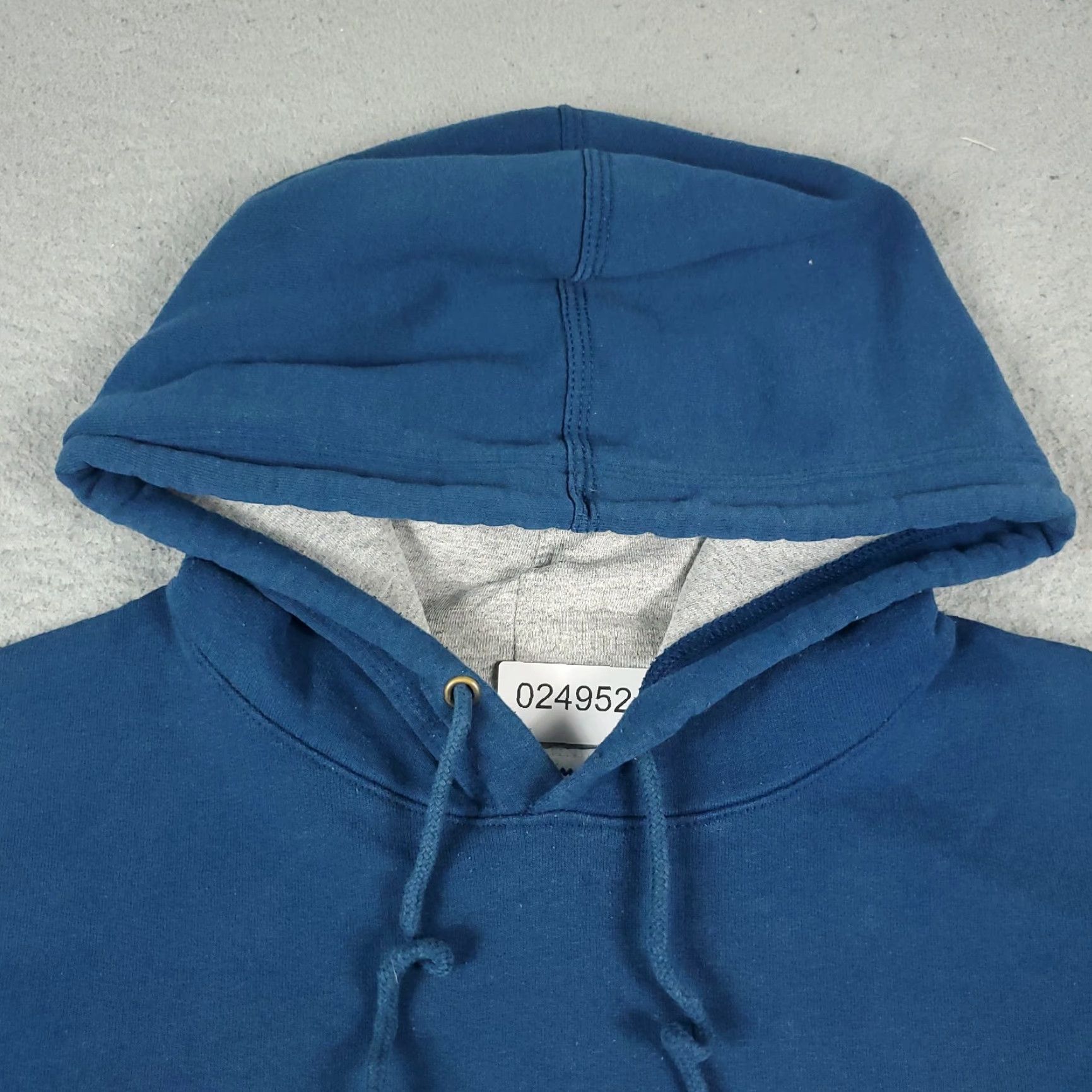 Champion VINTAGE Champion Hoodie Pullover Men Large Blue Casual Crewneck Sweatshirt Sports Fall Winter Size US L / EU 52-54 / 3 - 3 Thumbnail
