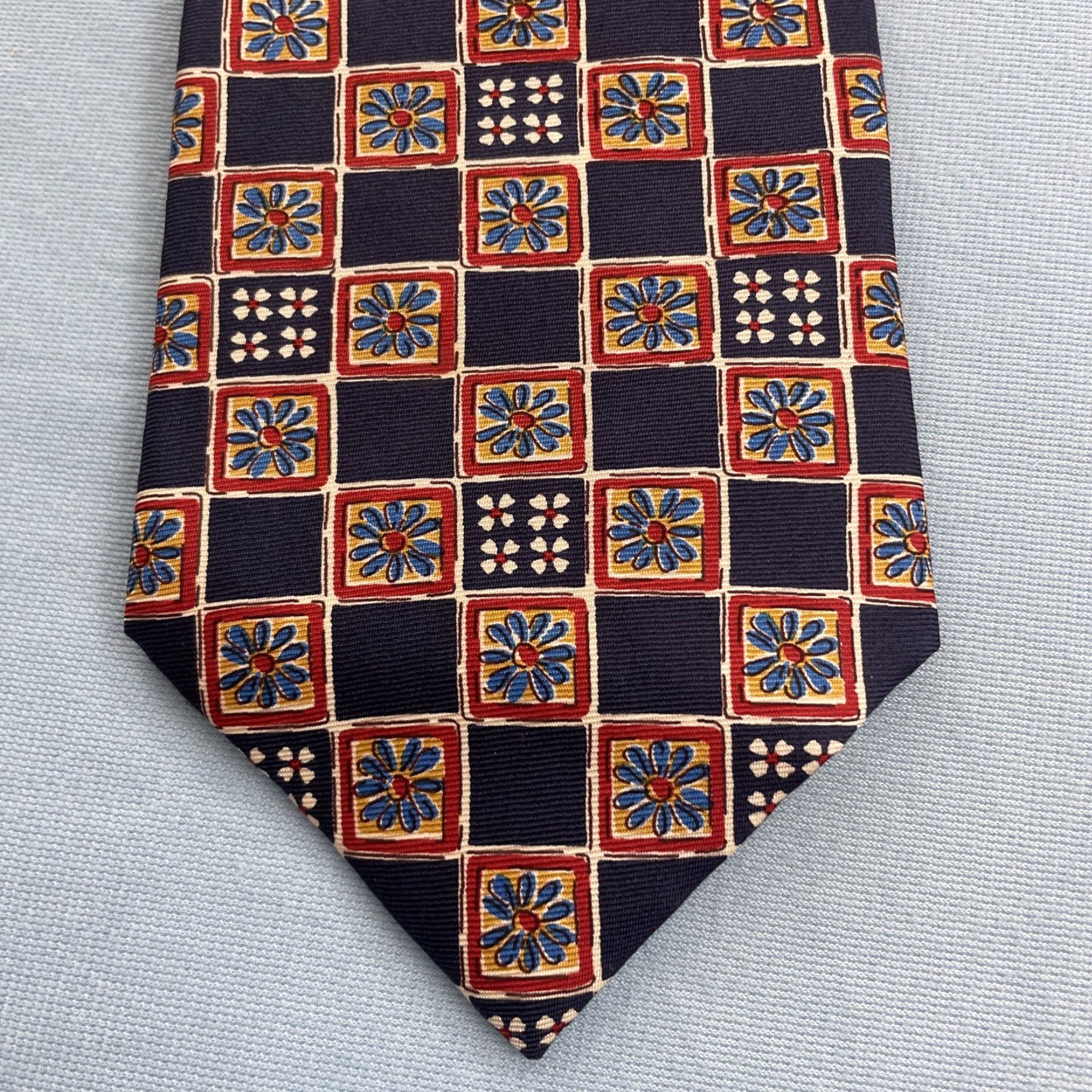 Vintage VINTAGE Frederick Theak Silk Tie England Navy Red Orange Macclesfield Neat Floral 3.7x57 Micro Print Foulard Business Wedding Church Neck Tie Mens Size ONE SIZE - 2 Thumbnail