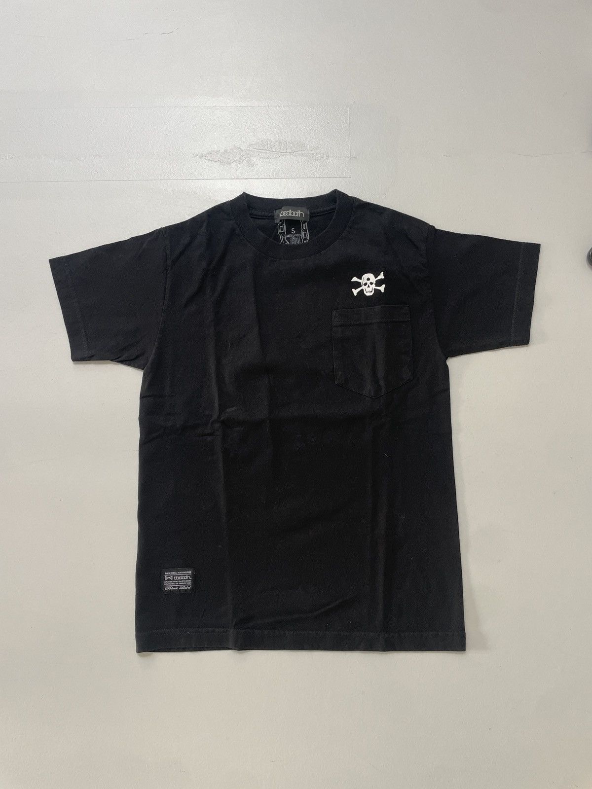 Black Label Black label t-shirt skull printed and pocket front t-shirt Size US S / EU 44-46 / 1 - 1 Thumbnail