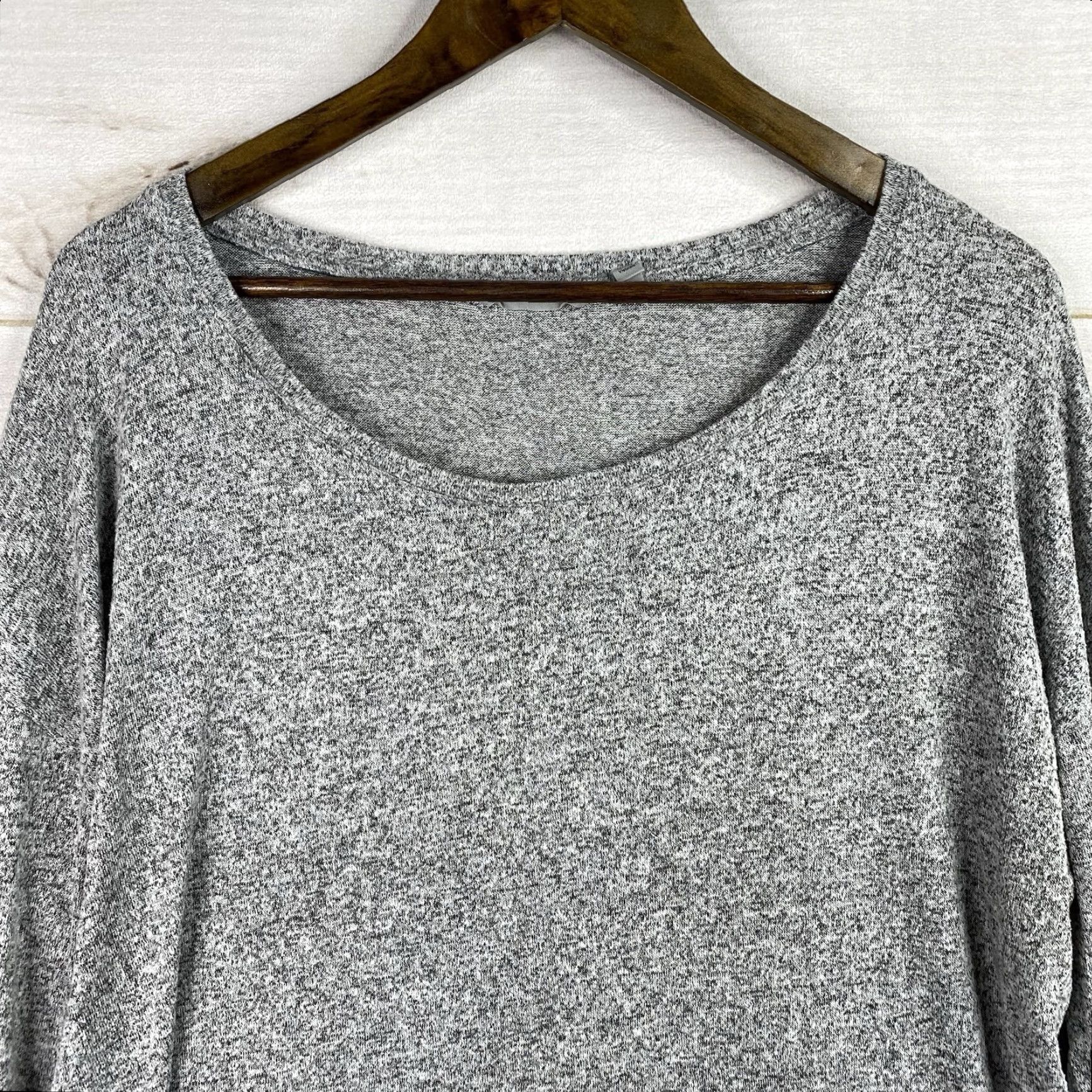 Athleta Athleta Shirt XL Gray Oversized Long Sleeve Knit Fleece Crew Neck Women T-Shirt Tunic Classic Outdoor Preppy Size XL / US 12-14 / IT 48-50 - 2 Thumbnail