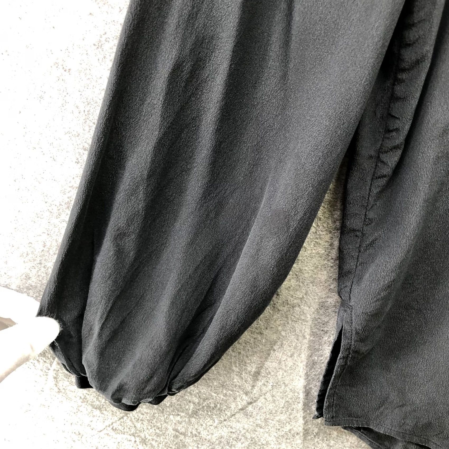 Vintage Autograph 100% Silk Long Sleeve Blouse Womens 4 (S) UK 8 Black V-Neck Shirt Blouse Womens Regular Modern Basic/Silk/Black/V-Neck Size S / US 4 / IT 40 - 5 Thumbnail