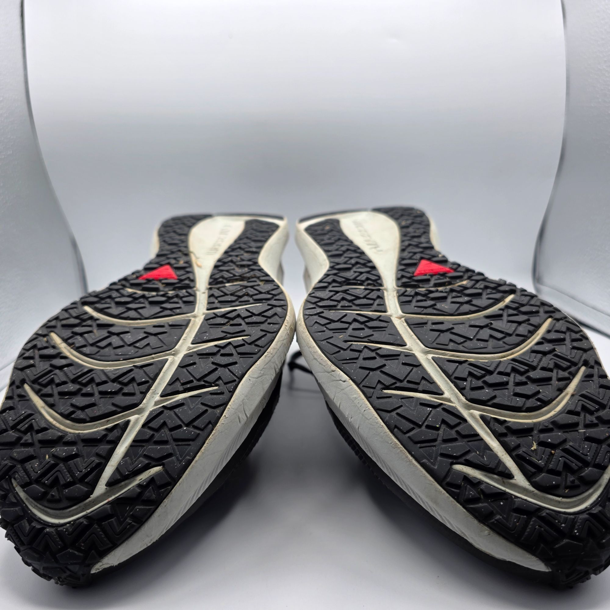 Nike Nike Winflo 7 Shield Mens Size 13 Black White Athletic Shoes Size US 13 / EU 46 - 11 Thumbnail