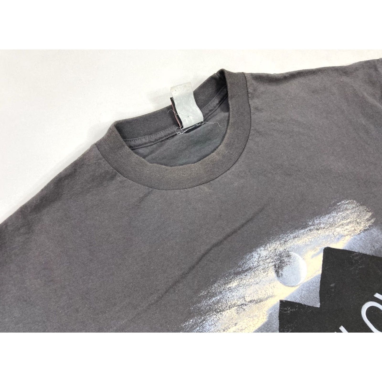 Vintage VINTAGE Pink Floyd Dark Side Of The Moon T-Shirt Men XL Gray Music Anthill Trading Shirt Short Sleeve Crew Neck Logo 2006 Size US XL / EU 56 / 4 - 3 Thumbnail