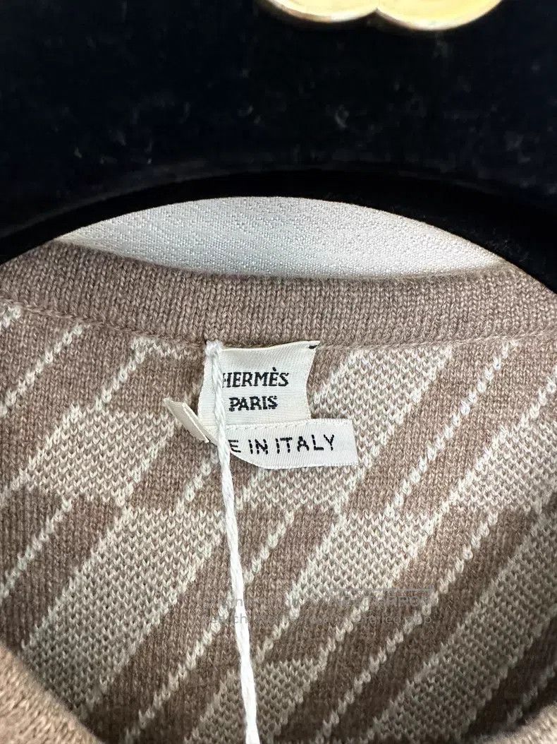 Hermes Hermes Women's two-tone jacquard short-sleeved turtleneck Size XXS / US 00 / IT 34 - 2 Thumbnail