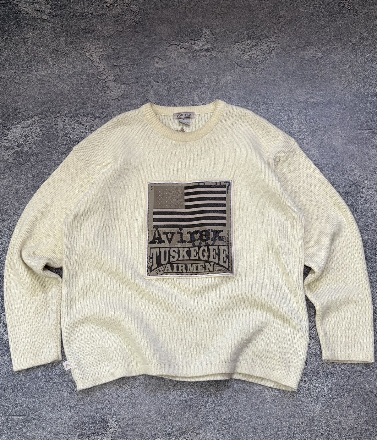 Avirex Vintage Avirex Tuskegee Airmen Leather Patch Sweater XL Size US XL / EU 56 / 4 - 2 Thumbnail