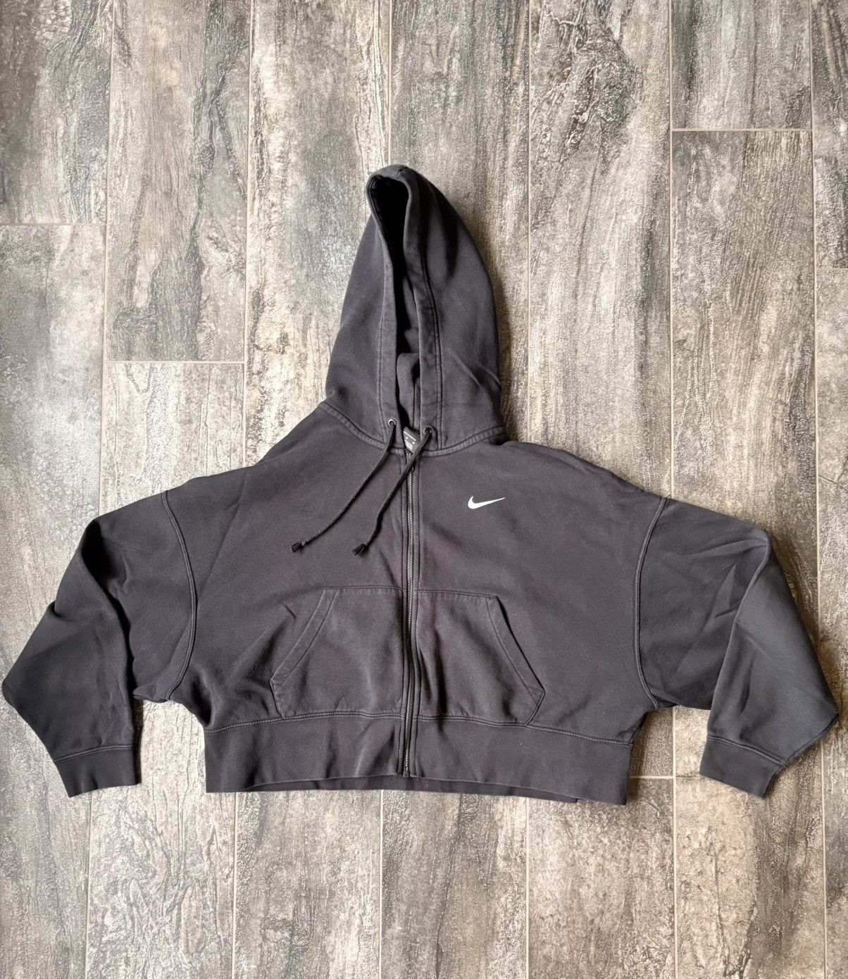 Nike Nike Cropped Vintage Hoodie Size M / US 6-8 / IT 42-44 - 1 Preview