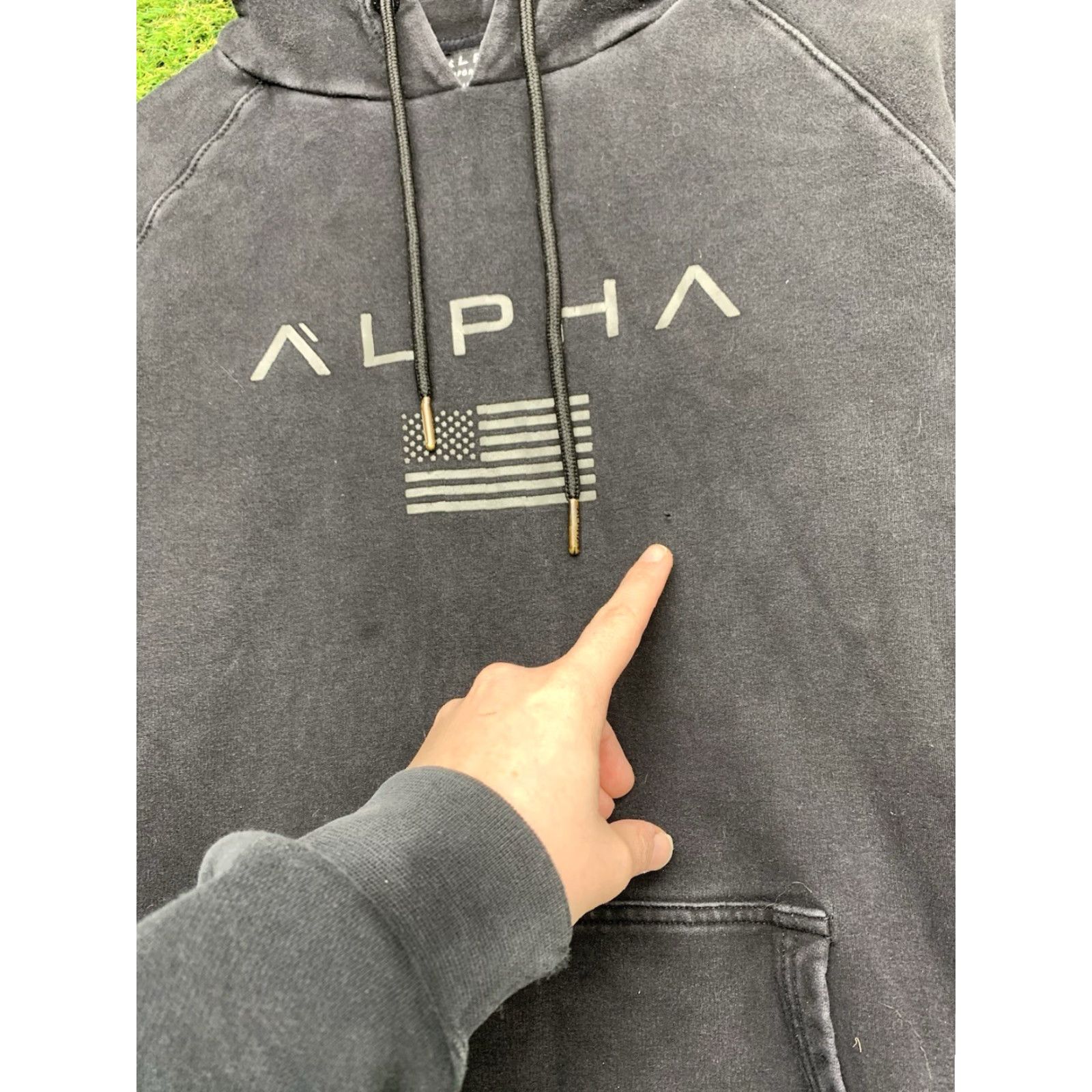 Vintage ALPHA Hooded Pullover Sweatshirt Hoodie Mens Medium Gray Center Logo Graphic Print Fleece Pocket Size US M / EU 48-50 / 2 - 5 Thumbnail