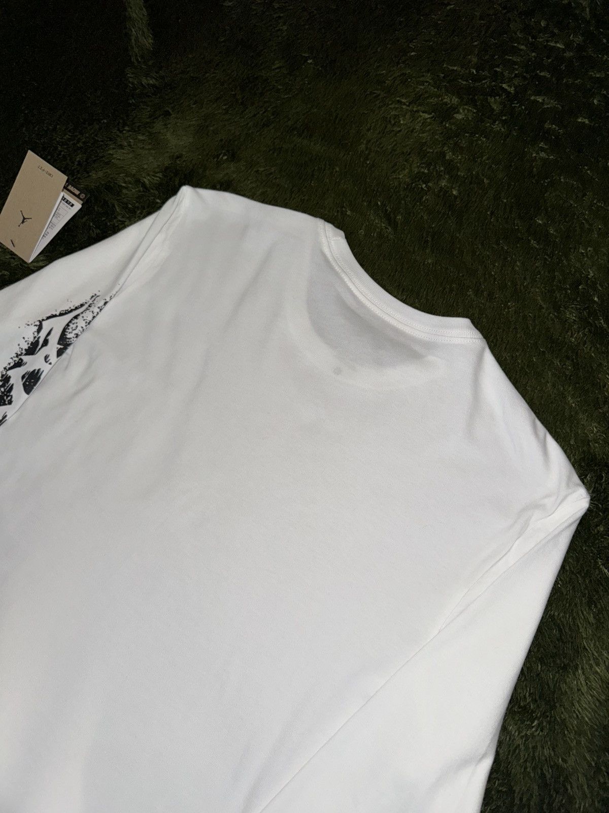 Jordan Brand [XL] Jordan Dri-FIT Sports Graphic Longsleeve White Size US XL / EU 56 / 4 - 7 Thumbnail