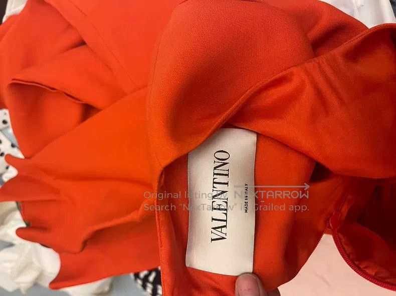 Valentino Valentino dress Size M / US 6-8 / IT 42-44 - 4 Thumbnail