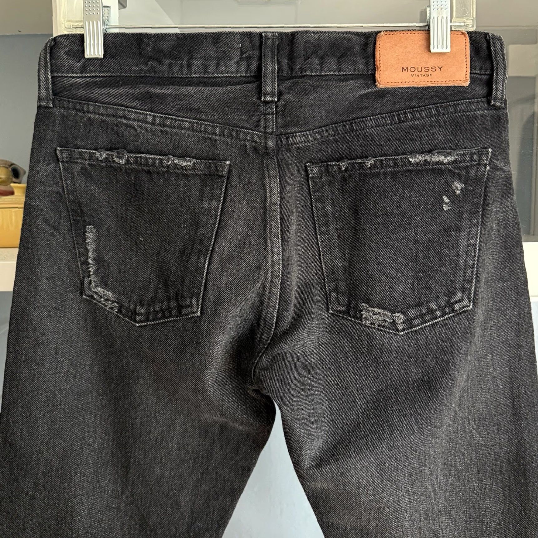 MOUSSY Moussy Vintage Staley Tapered Straight Leg Jeans Mid Rise Distressed Black 27 Womens Jeans Size 27" / US 4 / IT 40 - 4 Thumbnail