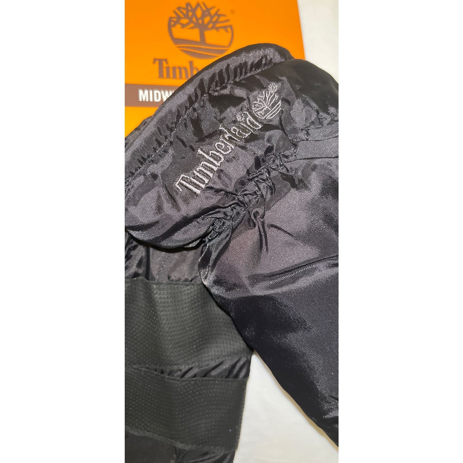 Timberland Timberland MIDWEIGHT COMMUTER Gloves Size: L - Black - NWT Size ONE SIZE - 5 Thumbnail