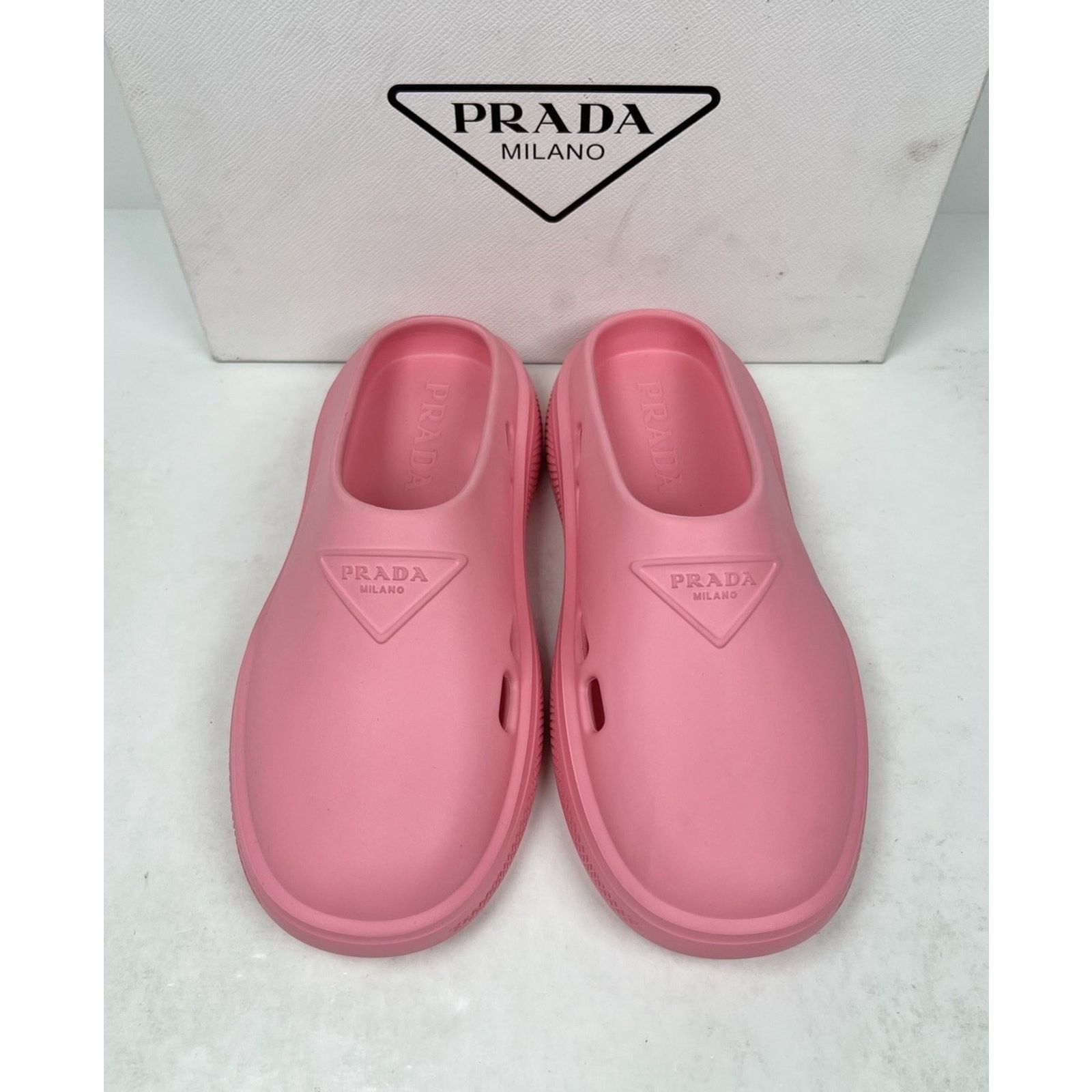 Prada Size 35EU/5W - Prada Rubber Logo Embossed Pink Mule Size US 5 / IT 35 - 2 Thumbnail