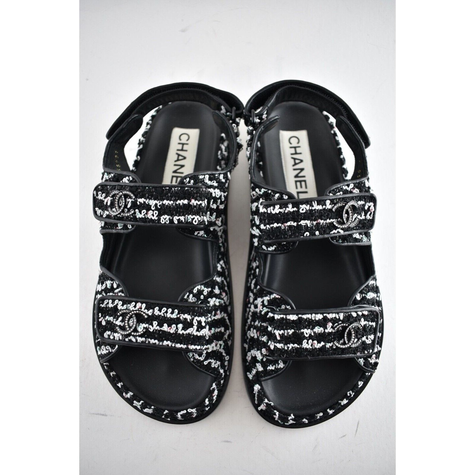 Chanel Chanel 22C Black White Tweed CC Logo Mule Slide Strap Size US 7.5 / IT 37.5 - 3 Thumbnail