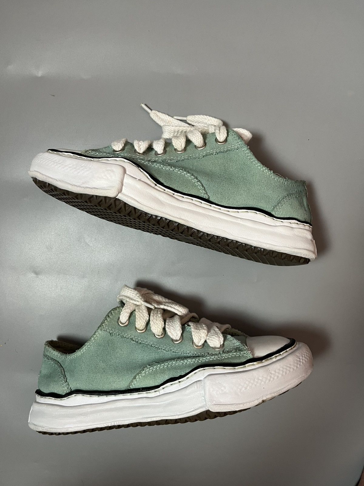 Maison MIHARA YASUHIRO Maison Mihara Yasuhiro Peterson OG sole canvas low top Size US 9 / EU 42 - 1 Thumbnail
