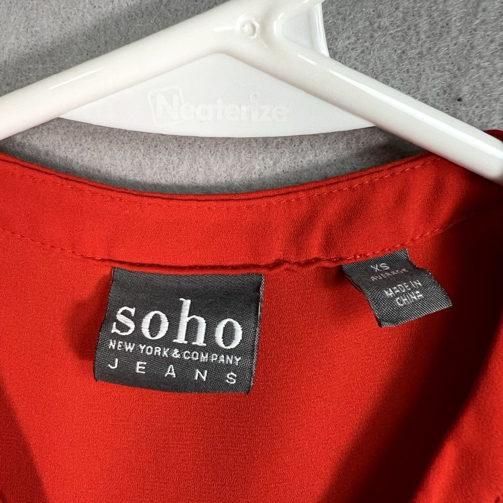 Vintage SOHO New York & Company Sleeveless Red Zip Blouse XS Womens Blouse Zip V-Neck Size XS / US 0-2 / IT 36-38 - 4 Thumbnail