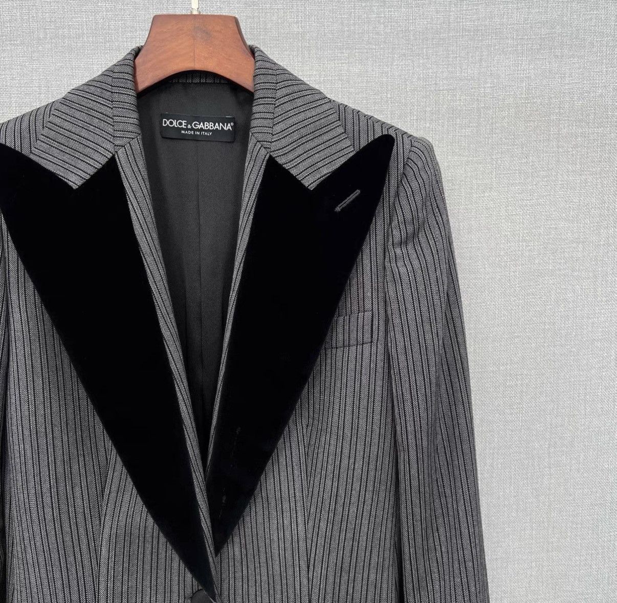 Dolce & Gabbana Dolce & Gabbana Runway Gray Striped Wool Smoking Jacket Size XS / US 0-2 / IT 36-38 - 3 Thumbnail