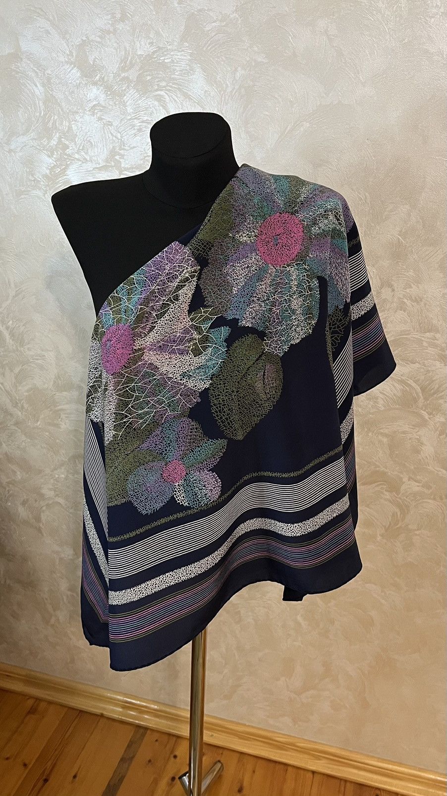 Jean Paul Gaultier Jean Patou Paris vintage silk scarf Size ONE SIZE - 2 Thumbnail