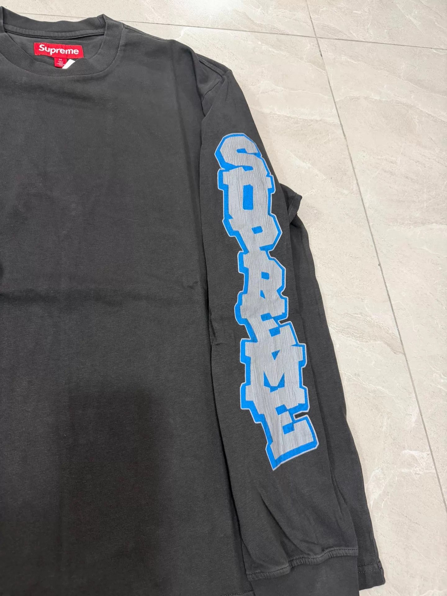 Supreme Supreme SS26 WEEK1 Cracked Sleeve L/S Washed Black M Size US M / EU 48-50 / 2 - 3 Thumbnail