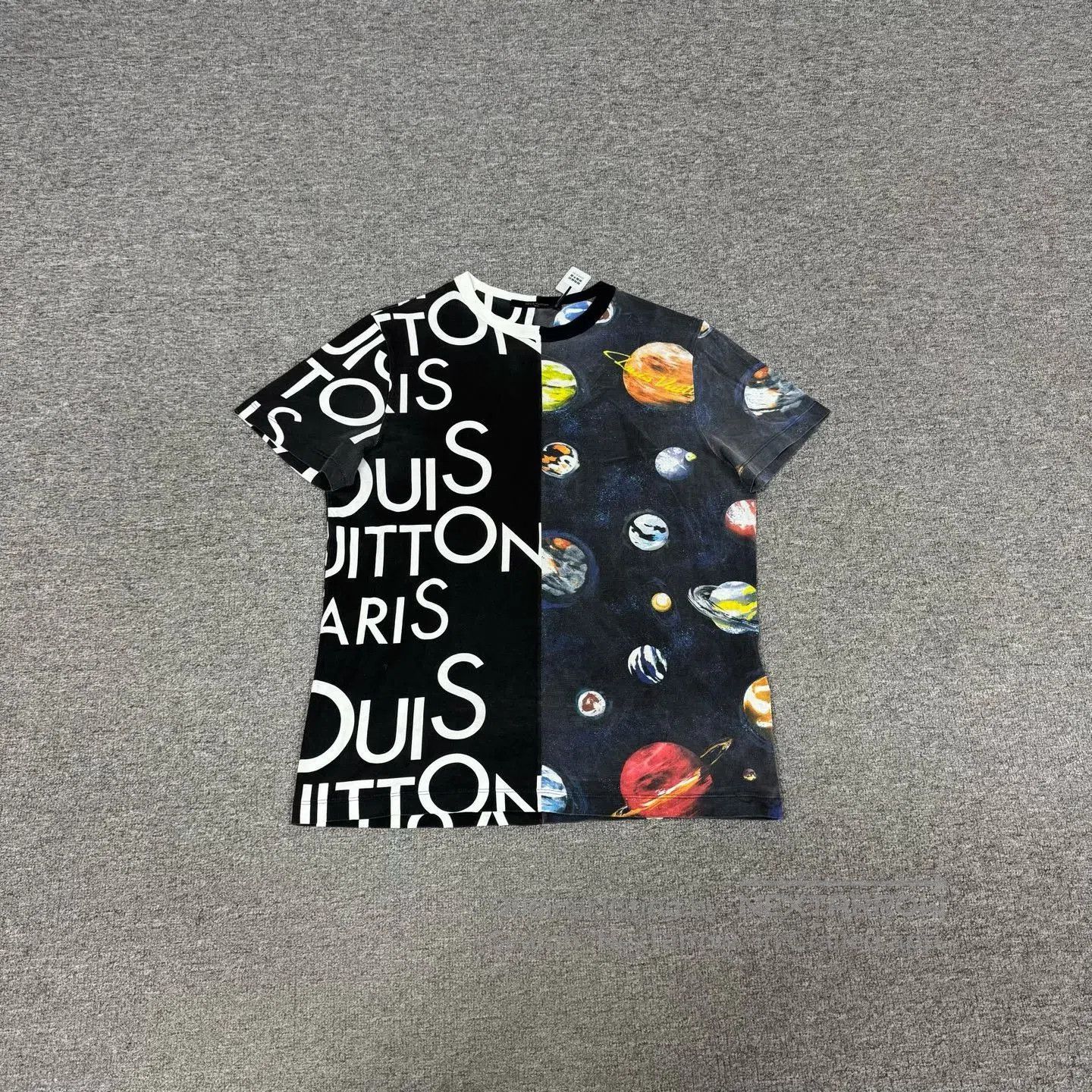 Louis Vuitton Louis Vuitton Space Planet Short Sleeve T. Size US S / EU 44-46 / 1 - 1 Thumbnail