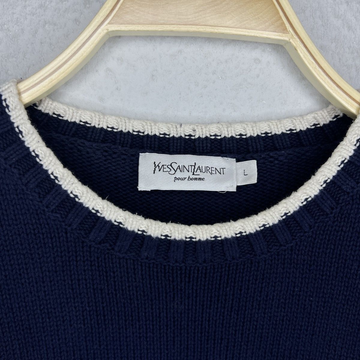 Yves Saint Laurent Yves Saint Laurent YSL Jumper Sweater Knitwear Navy Beige Size US L / EU 52-54 / 3 - 5 Thumbnail