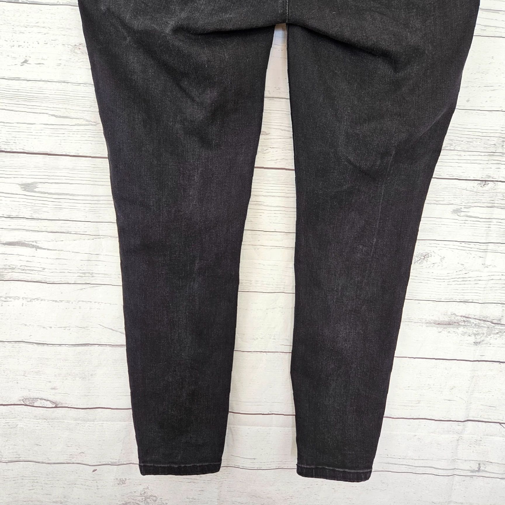 Vintage Judy Blue Womens Skinny Fit Jeans Sz 15 Black High Rise Denim Cotton Blend Regular Rise 11" Inseam 26.5" Waist 18" Size 36" / US 14 / IT 50 - 5 Thumbnail