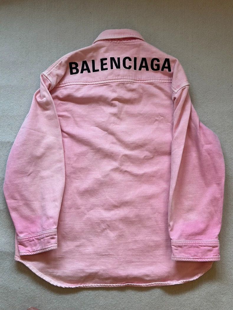 Balenciaga Balenciaga size 34 Denim shirt with logo on back shirt 250 Size US M / EU 48-50 / 2 - 3 Thumbnail